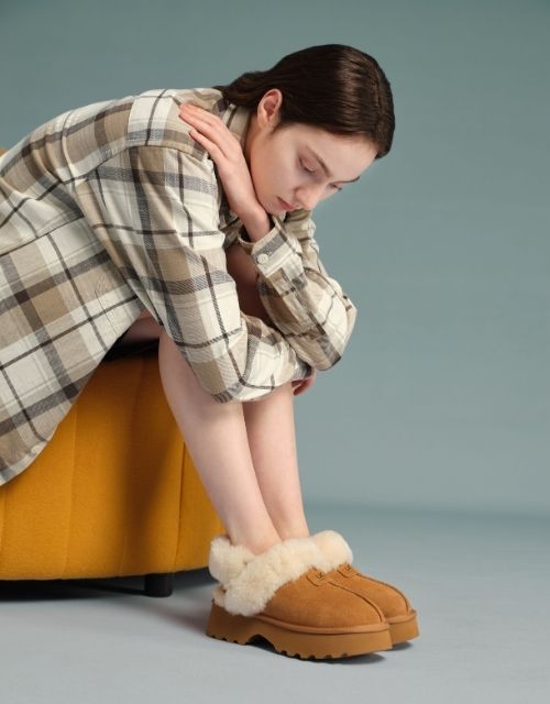 Ugg AUSTRALIAN SHEPHERD® Muna Platform (Chestnut)