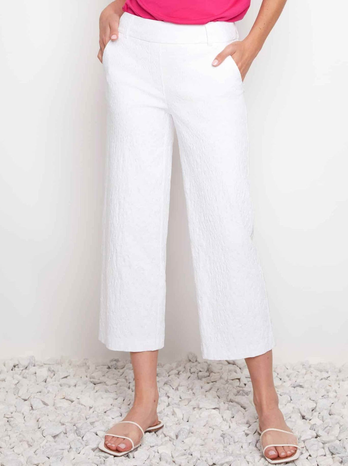 UP! TECHNO JACQUARD WIDE LEG CROP PANT (Black Loom)