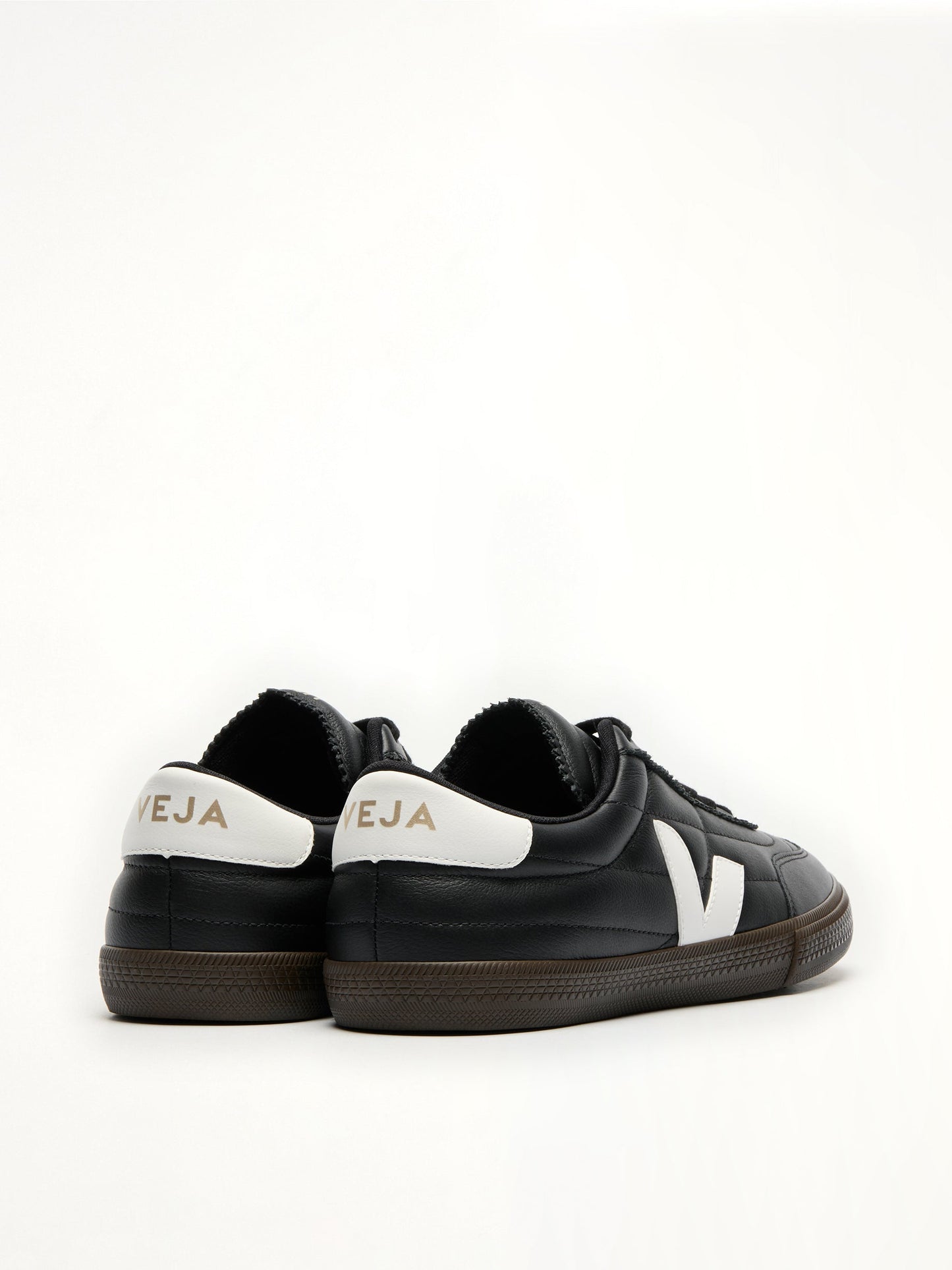 VEJA Panenka Sneaker (Black)
