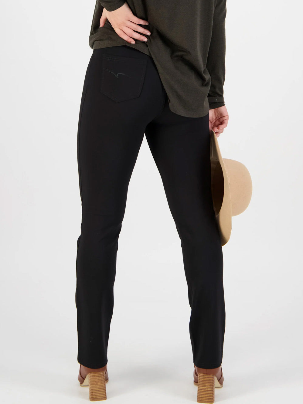 VASSALLI SLIM LEG PONTE PULL ON PANT (Black)