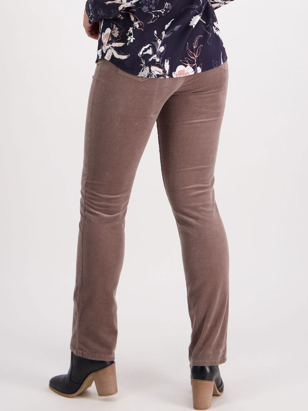 Vassalli Bay Slim Leg Cord Pull On Pant (Taupe)