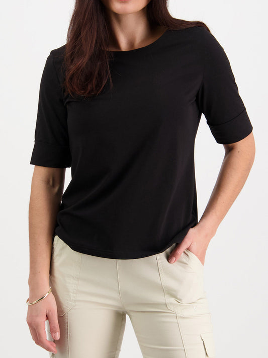 Image of Shoes. Productname: VASSALLI BOAT NECK TEE in Black colour by brand - Vassalli