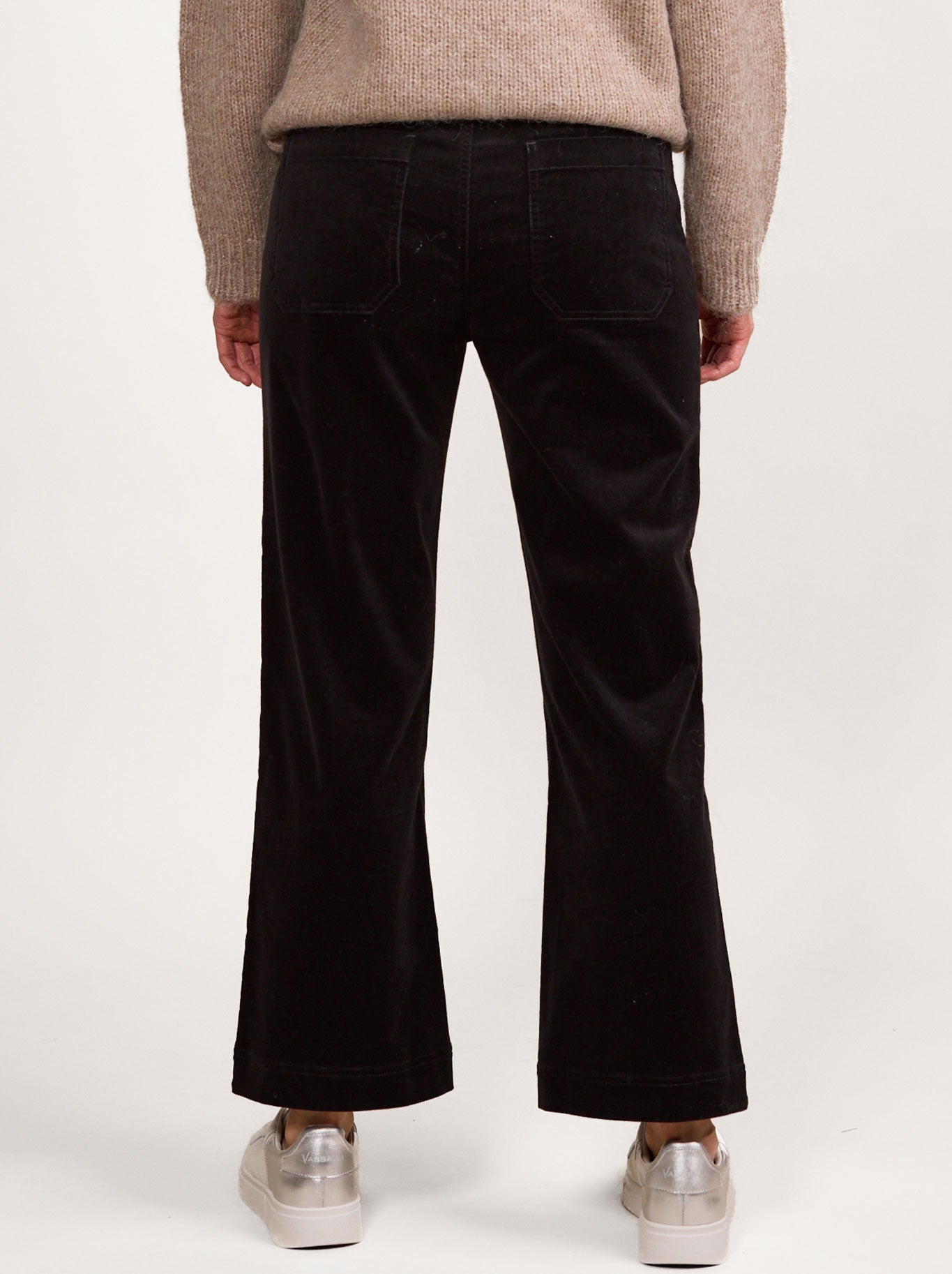 VASSALLI ANKLE GRAZER CORD PANT (Black)