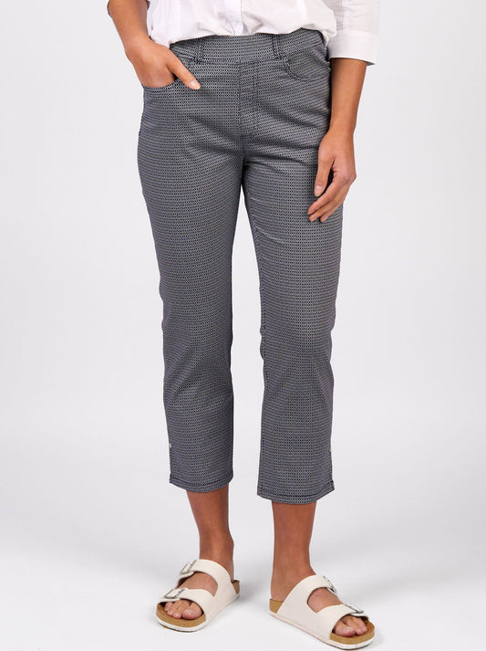 Image of a model wearing Pants. Productname: VASSALLI SLIM LEG 7/8TH PULL ON PANT in Sim colour by brand - Vassalli