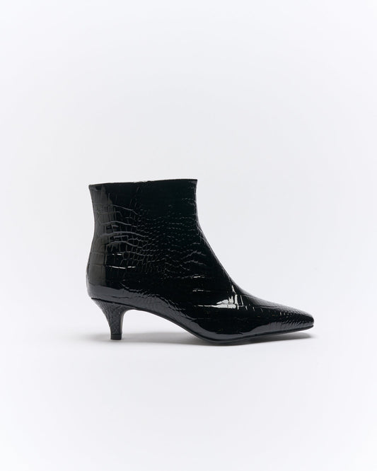 Image of Boots. Productname: Vera Boot in Black Croc colour by brand - Walnut Melbourne