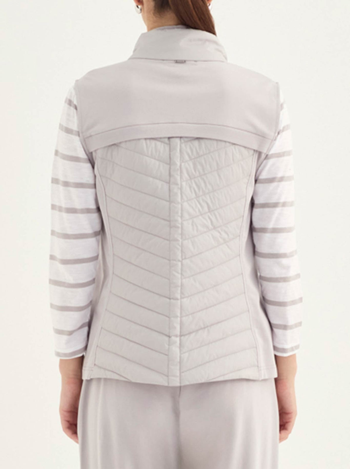 VERGE AWARD VEST (Silver)