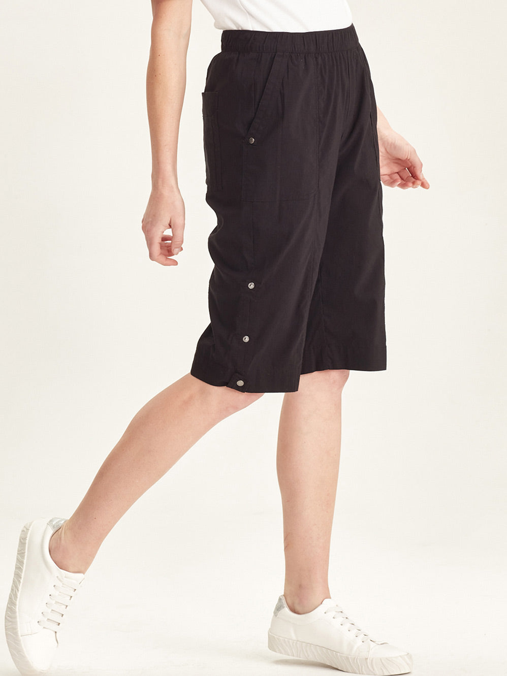 VERGE ACROBAT ROLLED SHORT (Black)