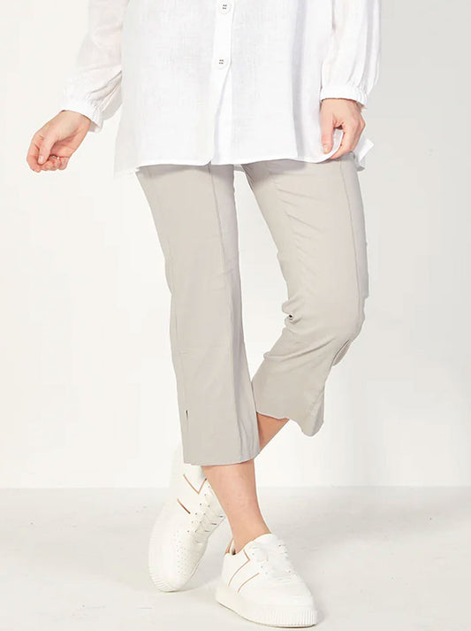 Image of a model wearing Pants. Product name - Verge Acrobat 7/8 Pant in Alloy colour by brand - Verge