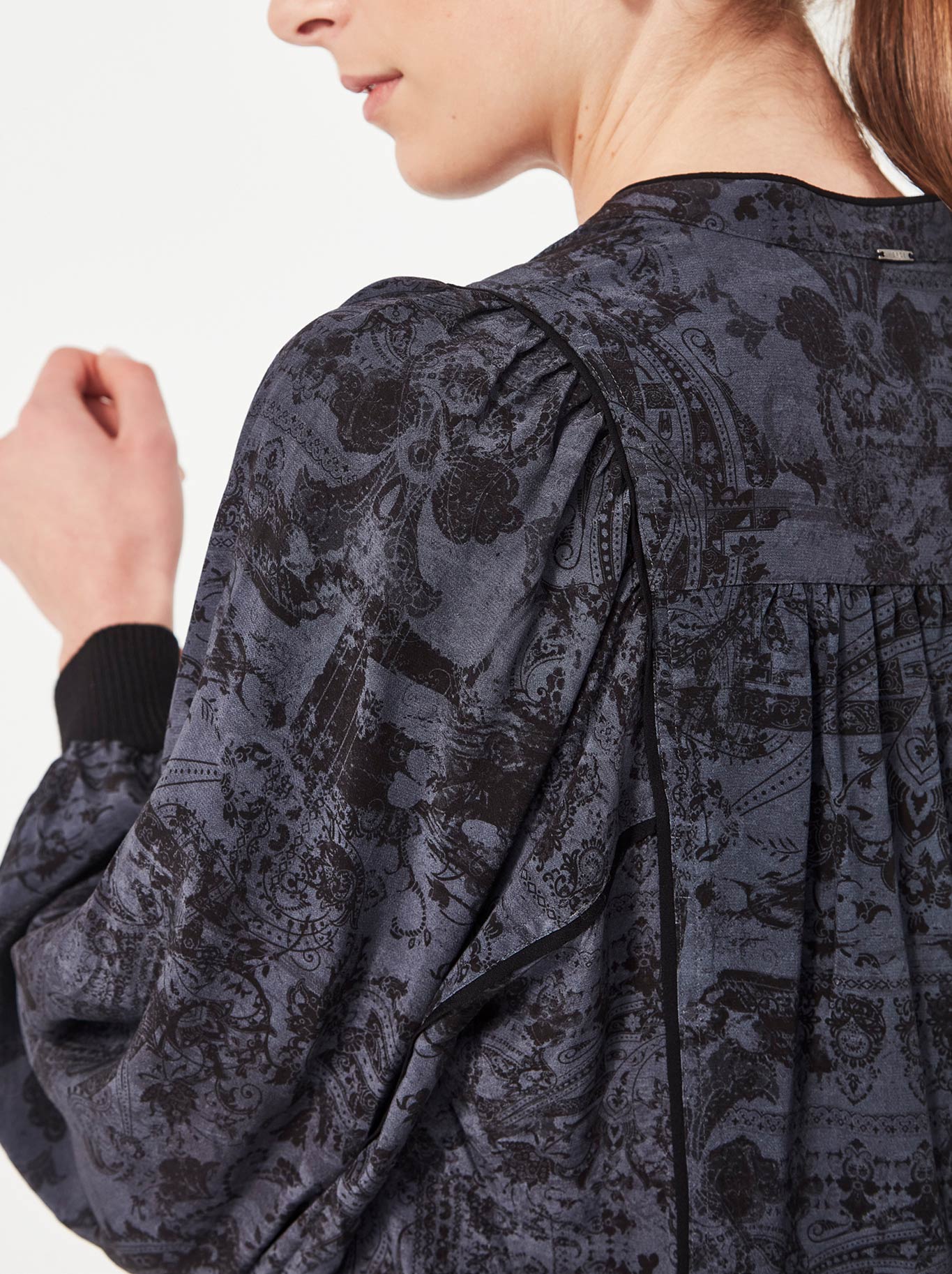 VERGE RIOT BLOUSE (Print)