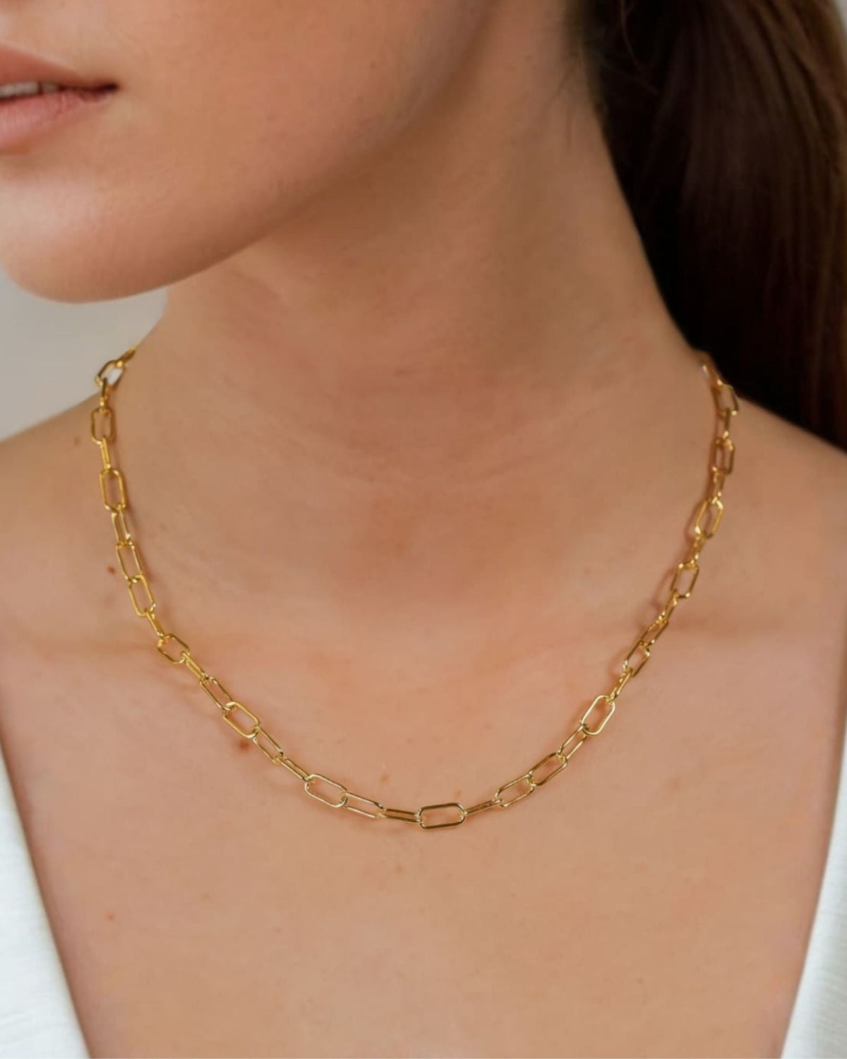 LAVANA Verona Gold Paperclip Chain Necklace