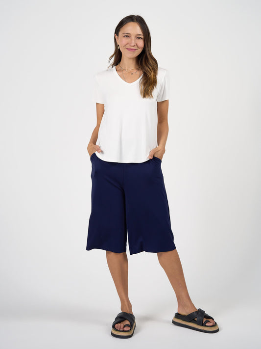 Lou Lou Veronica Bamboo V-Neck T-Shirt (Cream)