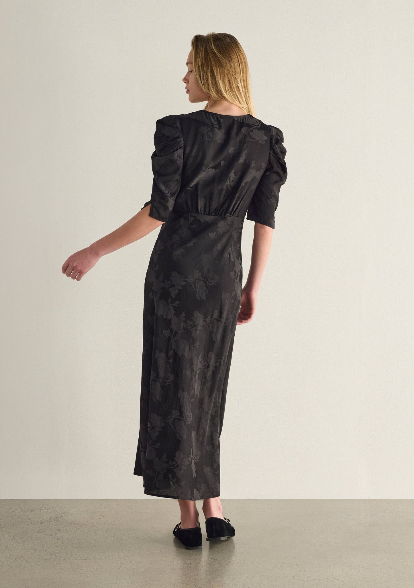 Auguste The Label Adley Midi Dress (Black)
