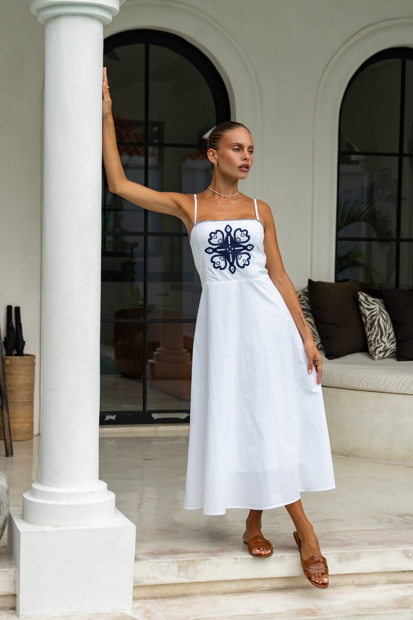 Heychic Fiona Contrast Midi Dress (White)