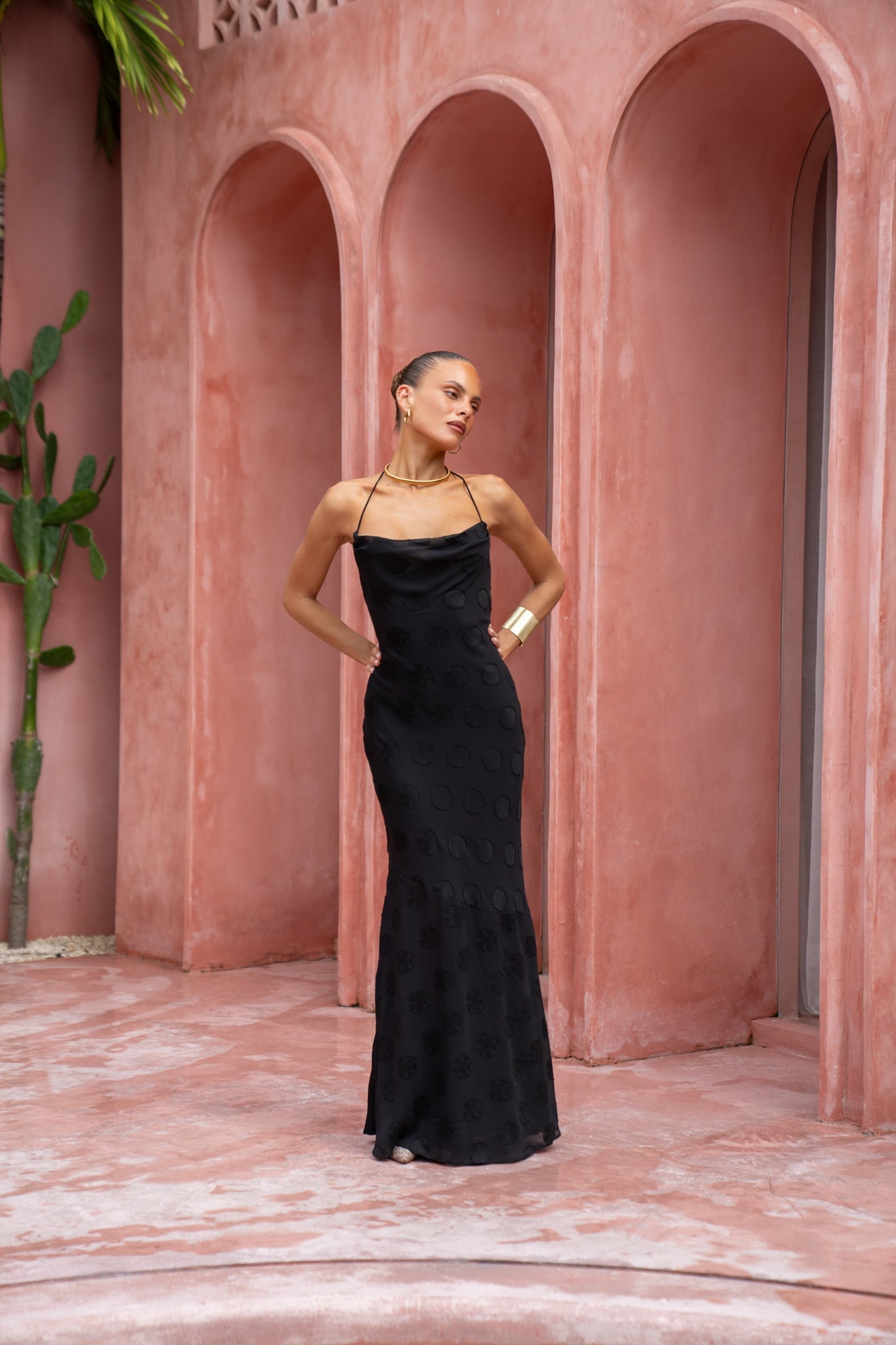 Heychic Reagan Maxi Dress (Black)