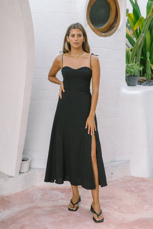 Image of Dresses. Productname: Heychic Amelie Midi Dress in Black colour by brand - Heychic