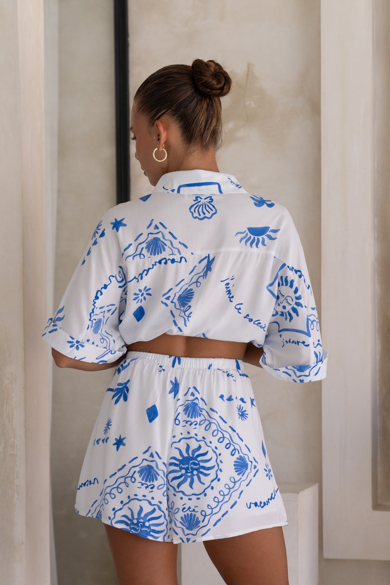 Heychic Le Soleil Abstract Drawstring Shorts (Blue)