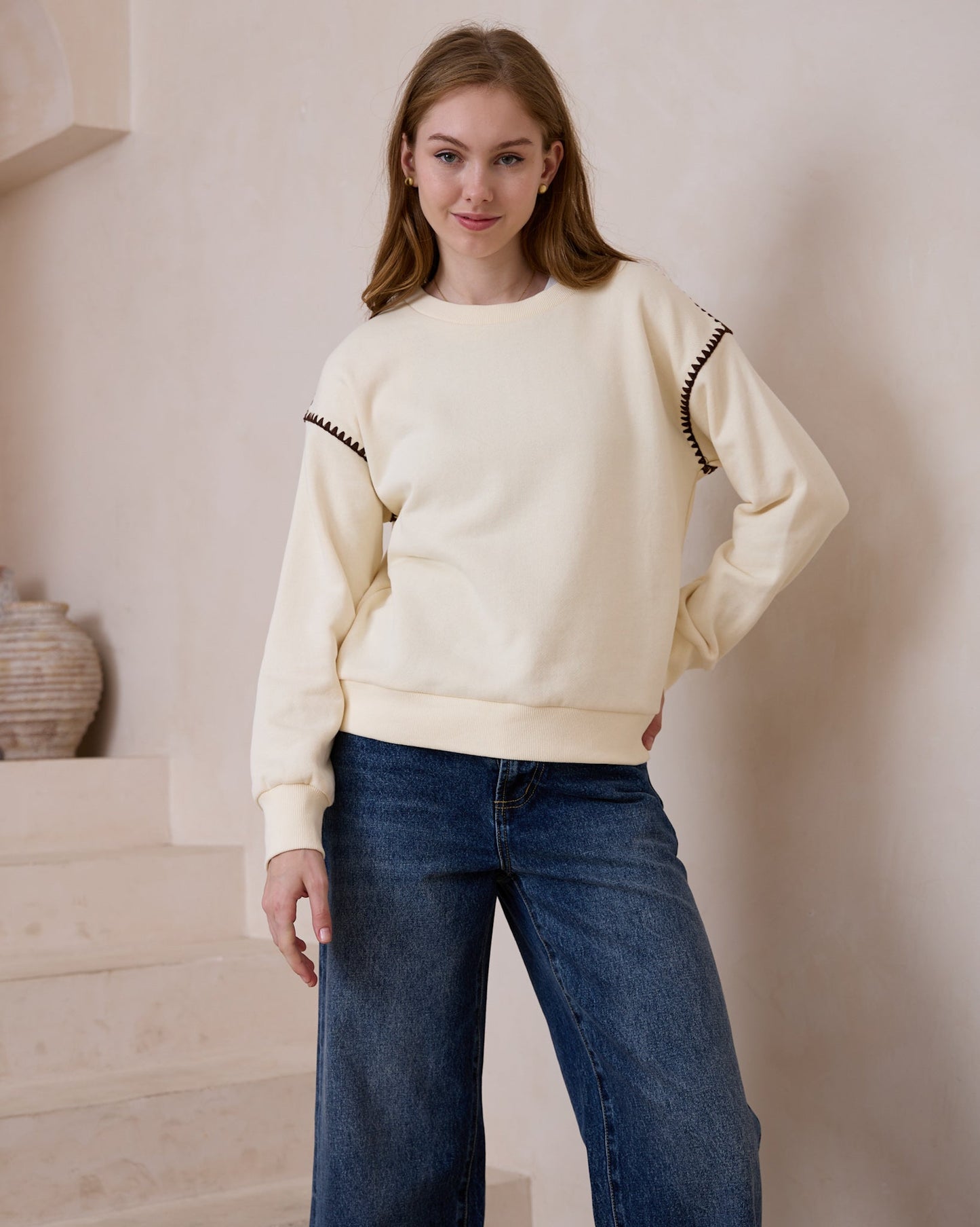 Heychic Morgan Contrast Stitch Sweat shirt (Cream)