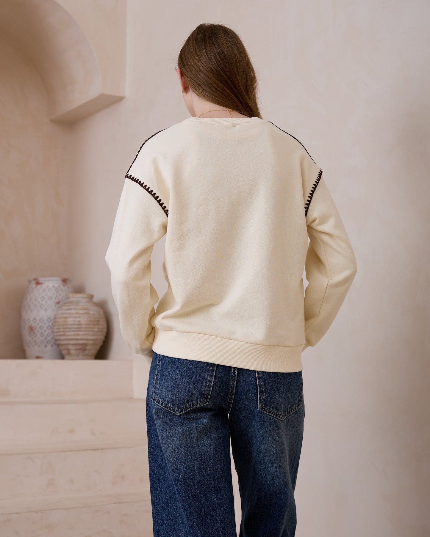 Heychic Morgan Contrast Stitch Sweat shirt (Cream)