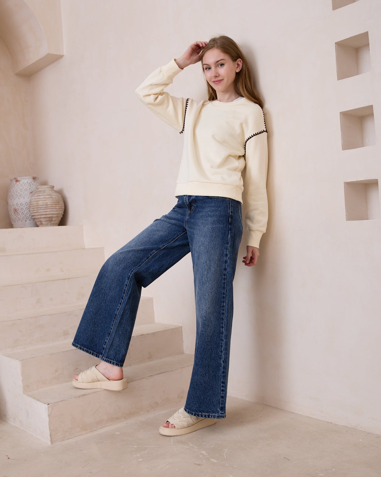 Heychic Morgan Contrast Stitch Sweat shirt (Cream)