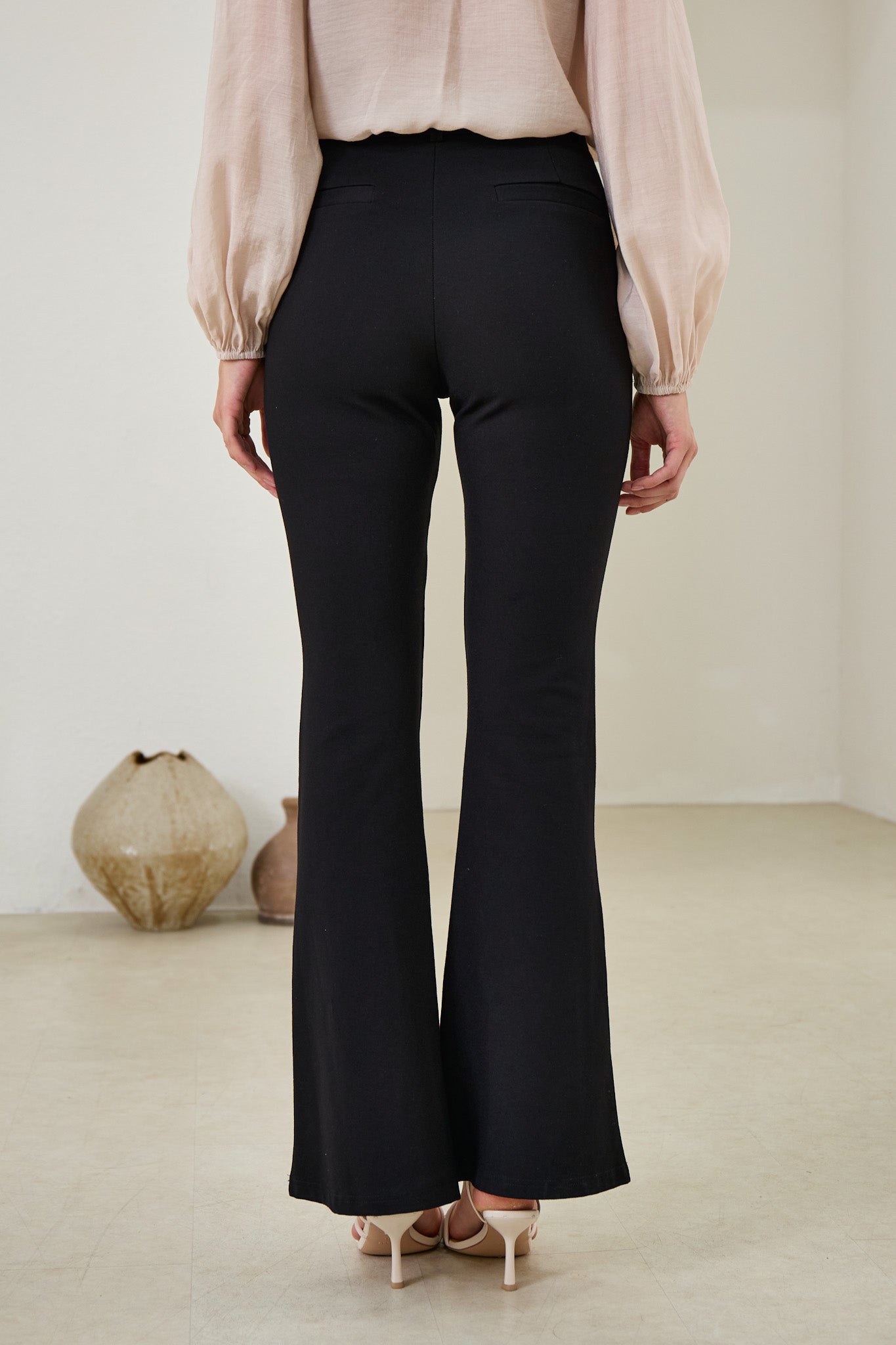 Heychic Demi Flared Pants (Black)