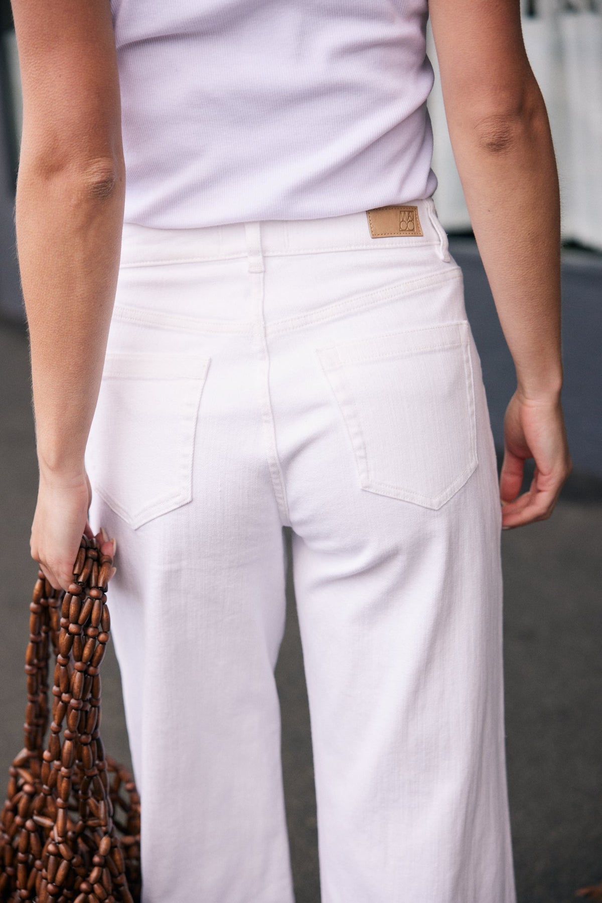 White & Co. Catalina Cropped Wide Leg Jeans (White)