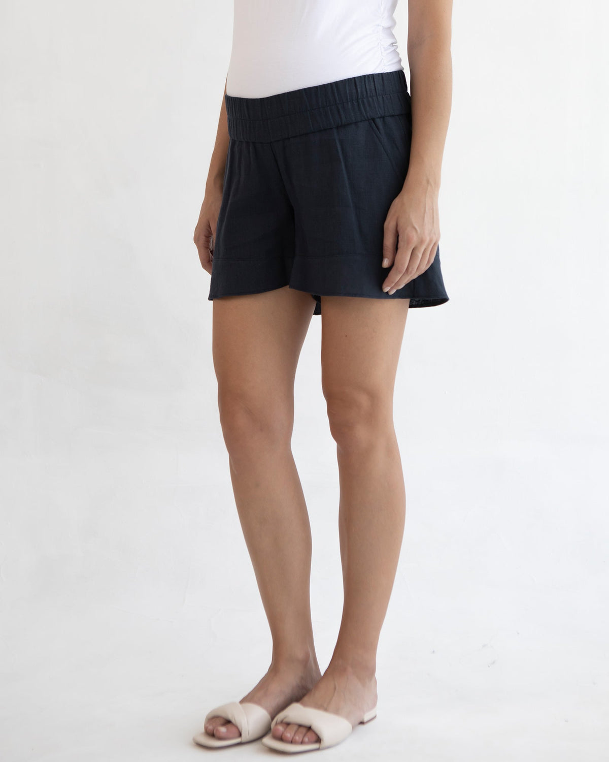 Soon Maternity Wide Linen Shorts