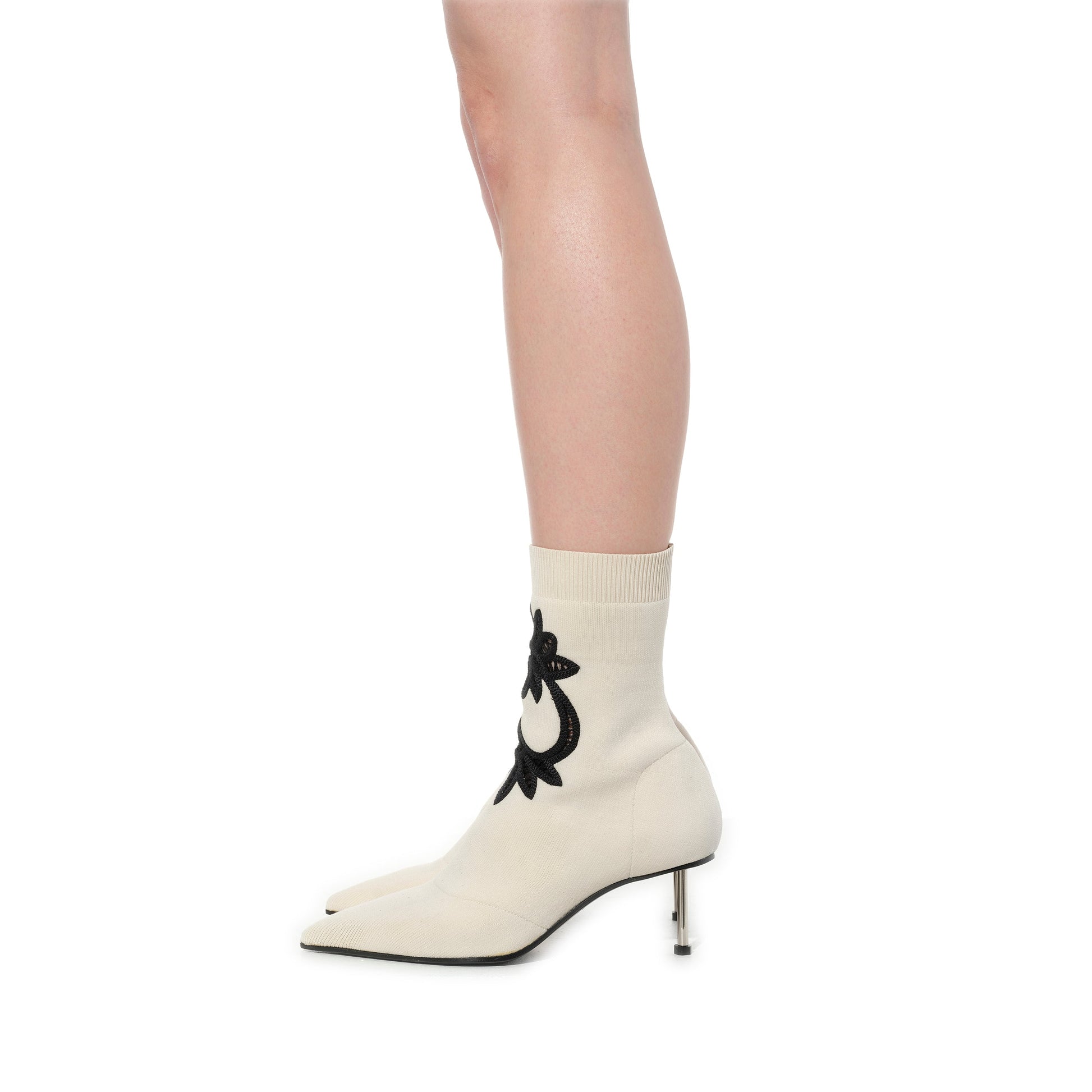 Image of Boots. Productname: ALEXANDER MCQUEEN Fabric Leather Boots in WHITE colour by brand - ALEXANDER MCQUEEN