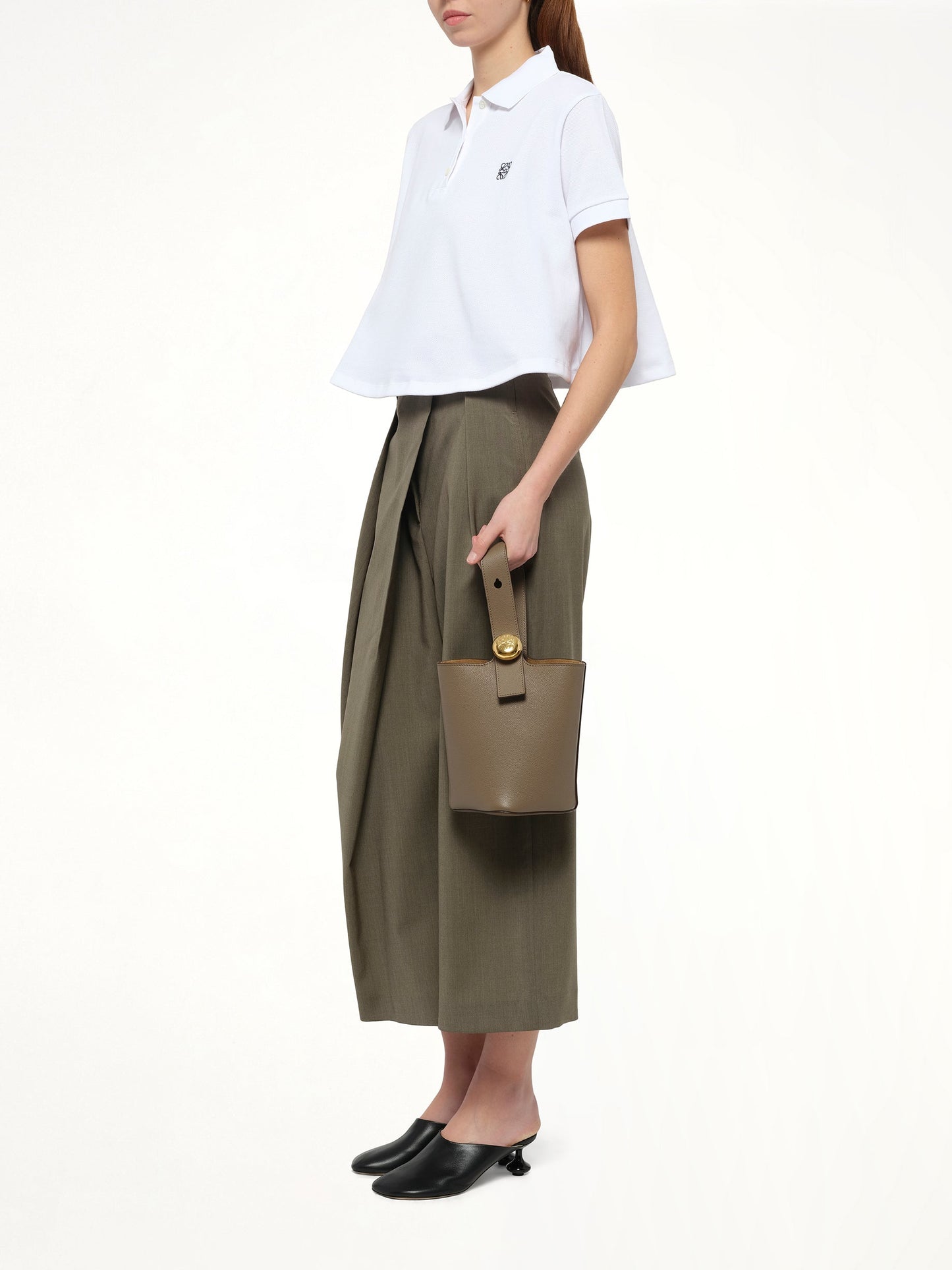 LOEWE Pebble Bucket Mini (Taupe)