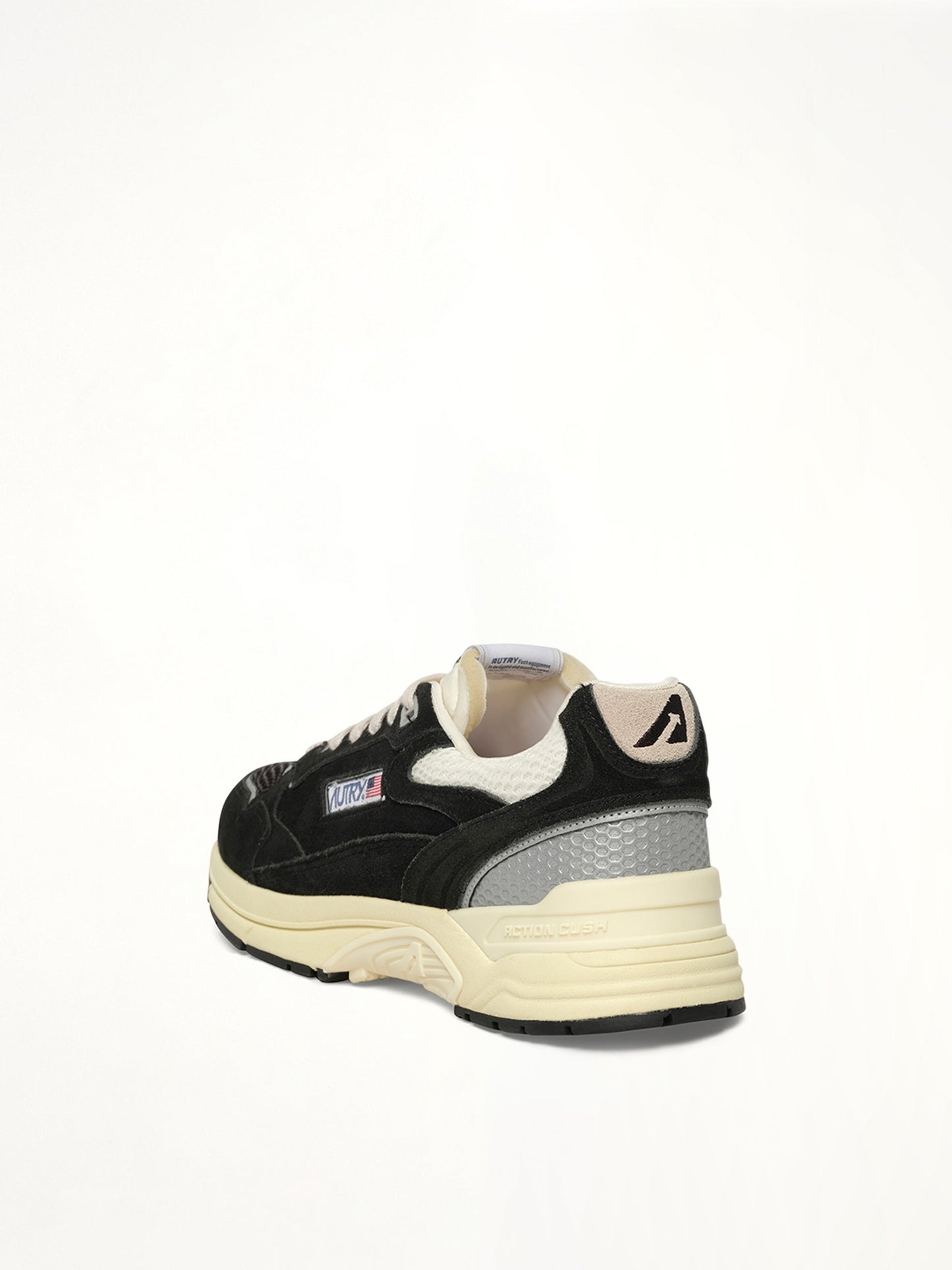 AUTRY Hyperway Low Sneaker (Black)