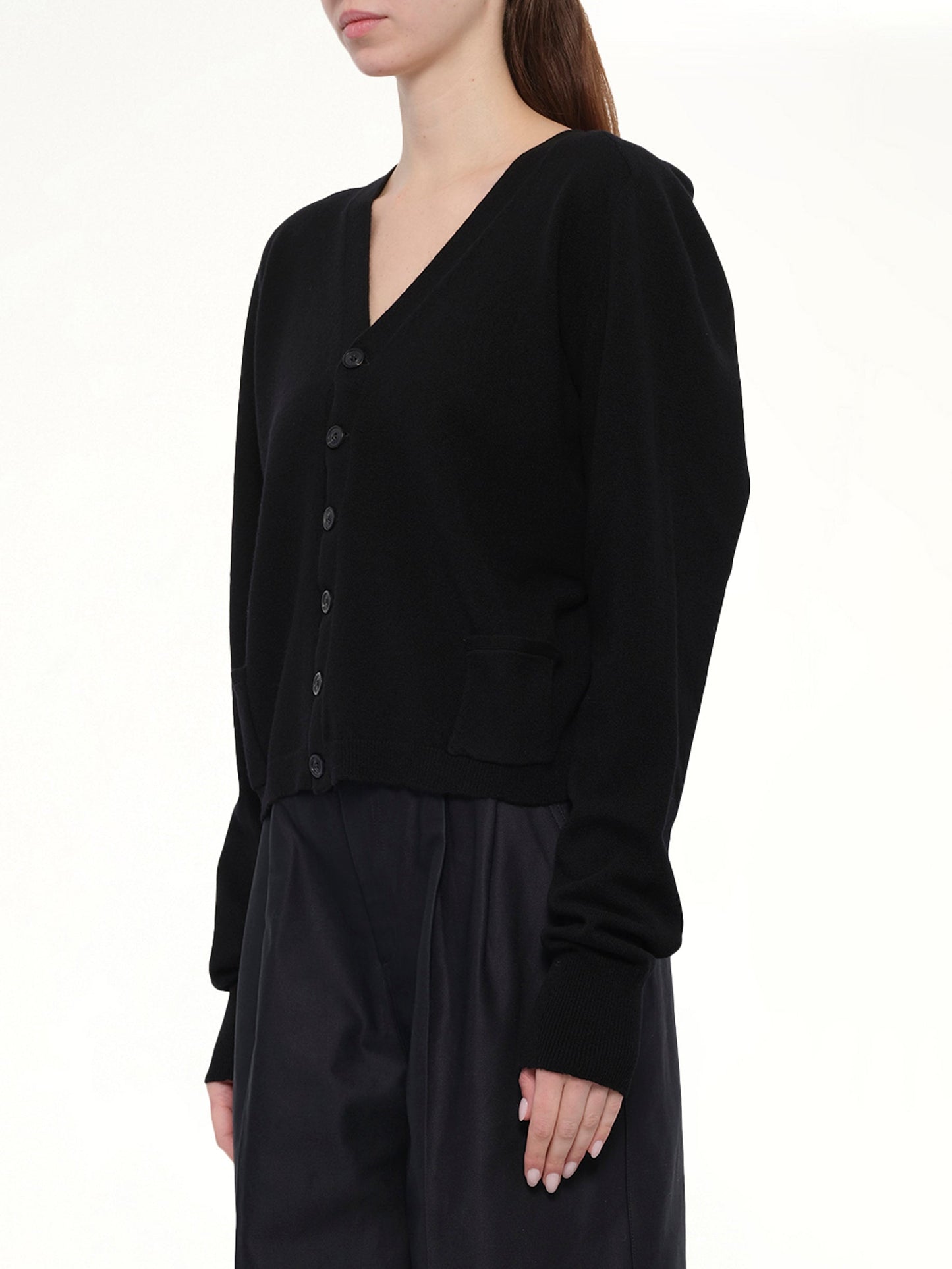 MAISON MARGIELA Gauge 14 Wool V-Neck Cardigan (Black)