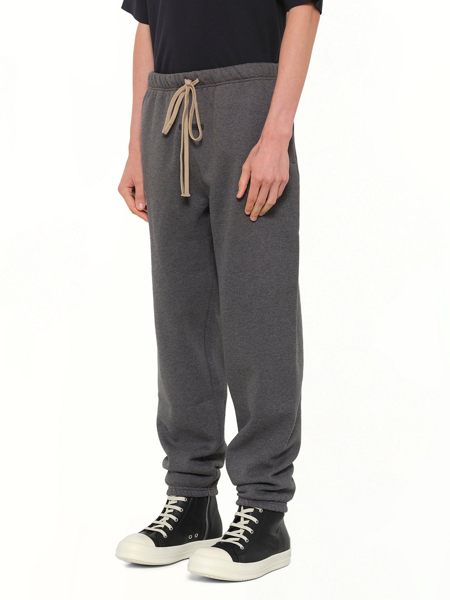 FEAR OF GOD ESSENTIALS Classic Sweatpant (Charcoal Heather)