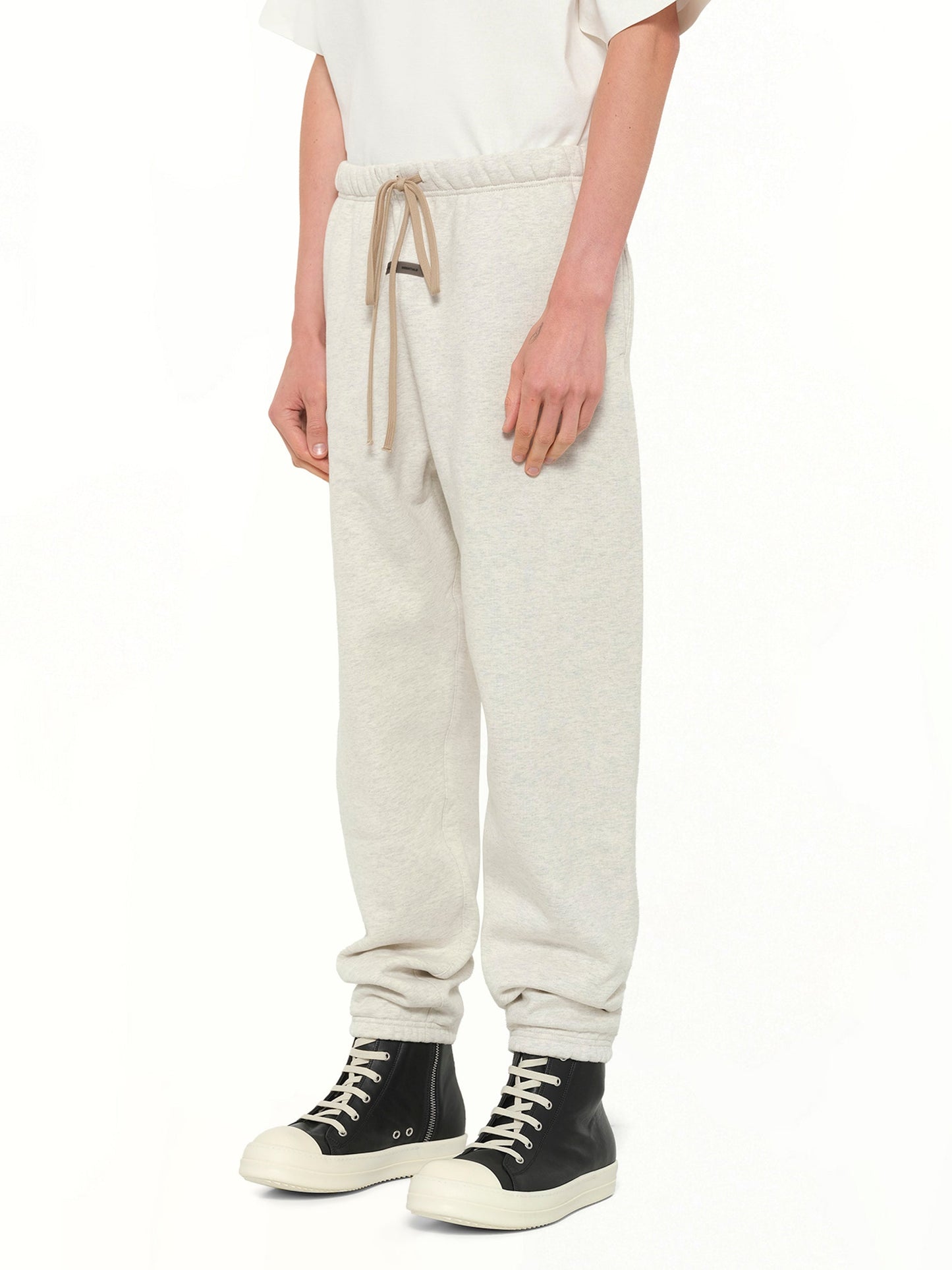 FEAR OF GOD ESSENTIALS Classic Sweatpant (Beige)