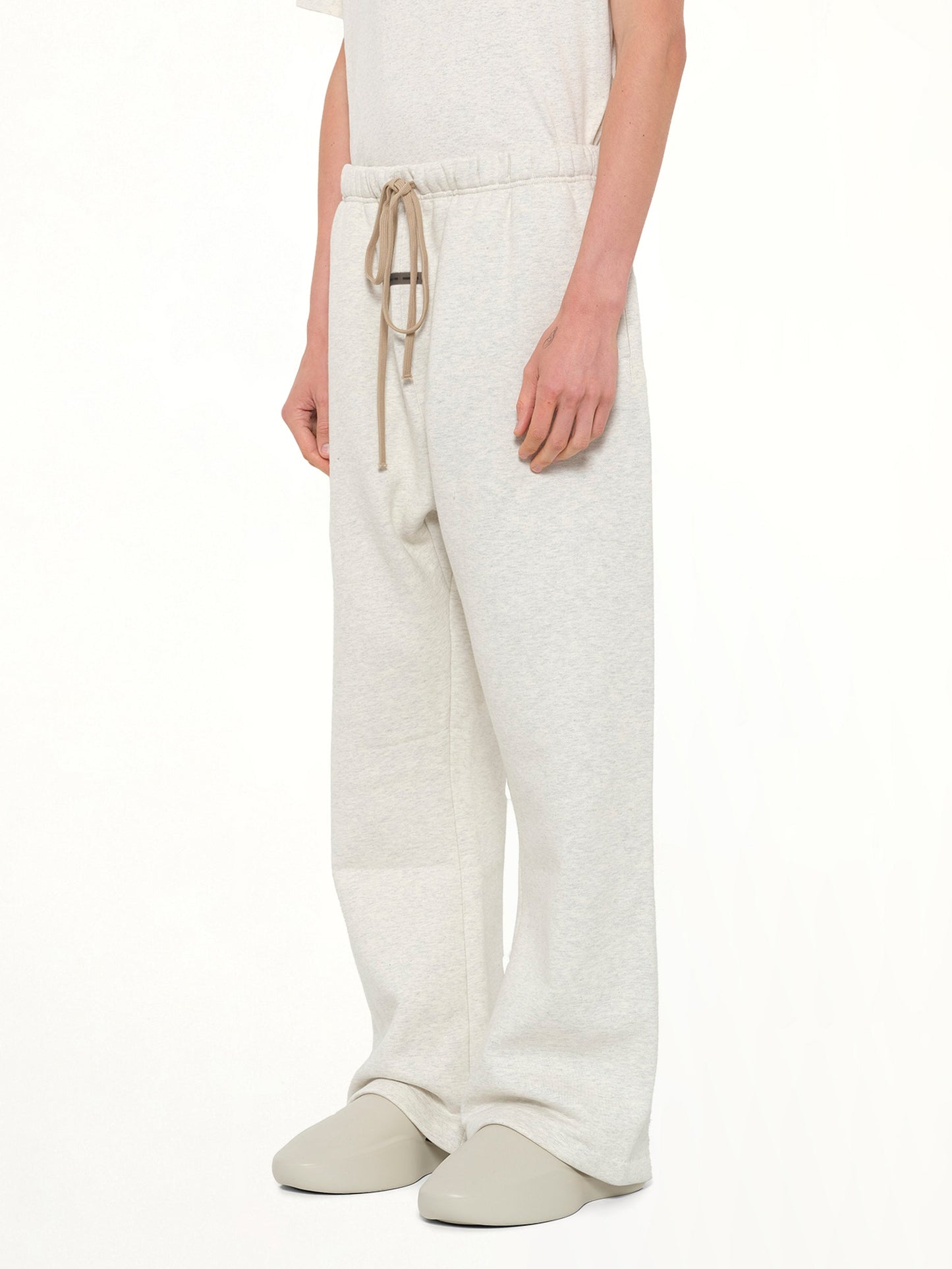 FEAR OF GOD ESSENTIALS Flare Sweatpant (Beige)
