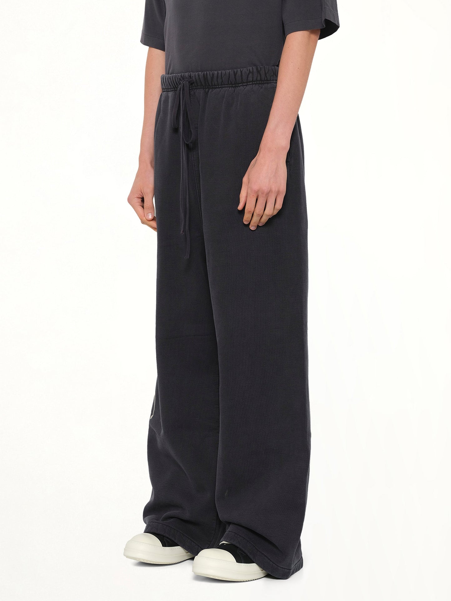 FEAR OF GOD ESSENTIALS Lounge Sweatpant (Black)