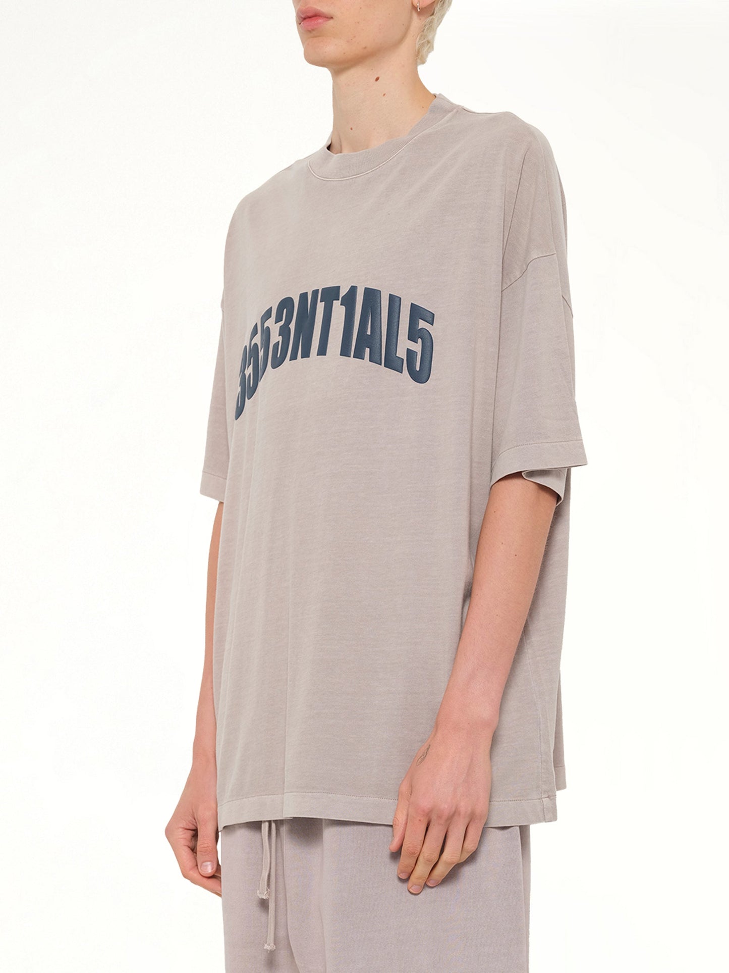 FEAR OF GOD ESSENTIALS 3553NTIAL5 T-Shirt (Smoke Grey)