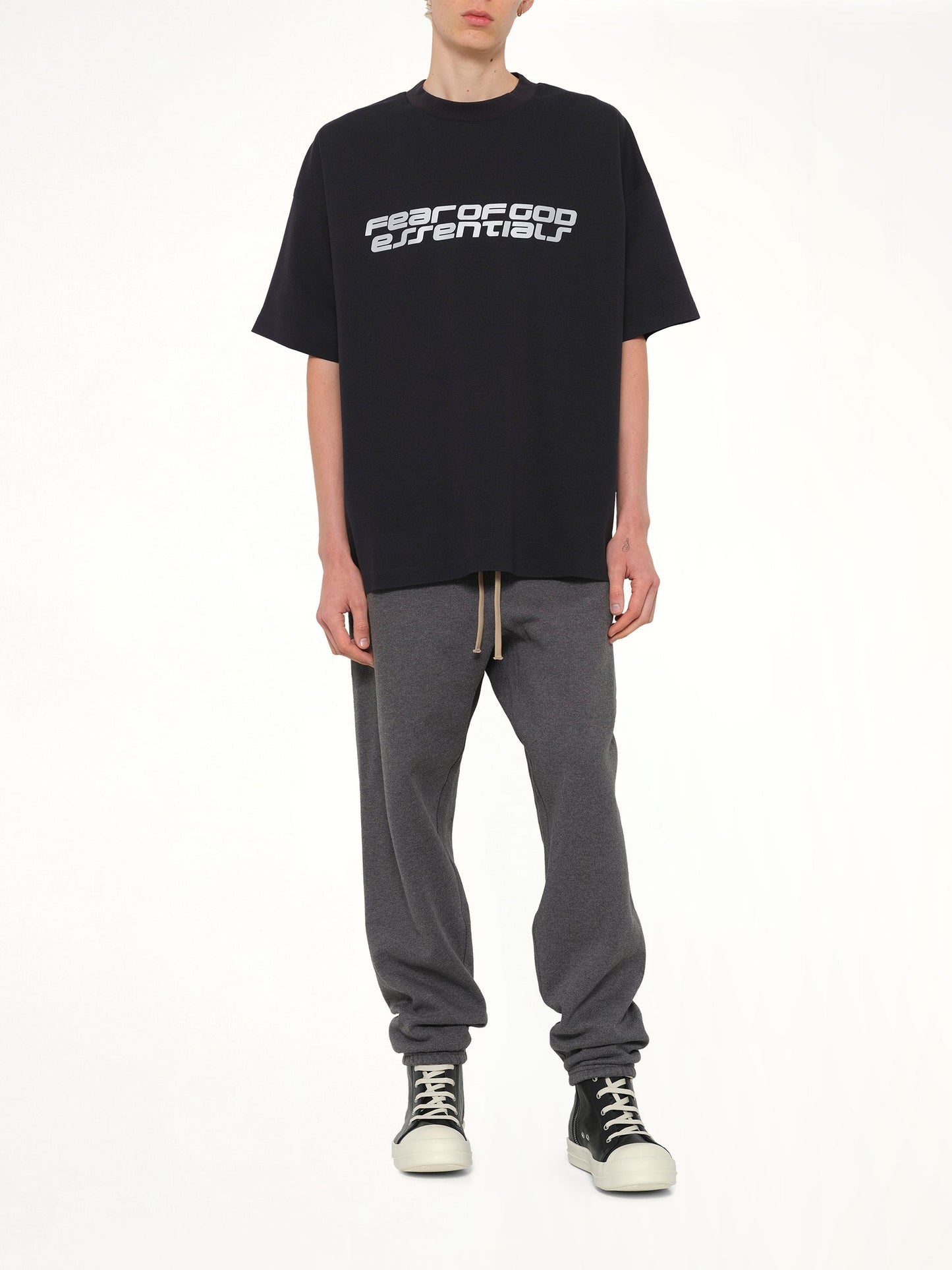 FEAR OF GOD ESSENTIALS 90's Short Sleeve T-Shirt (Black)