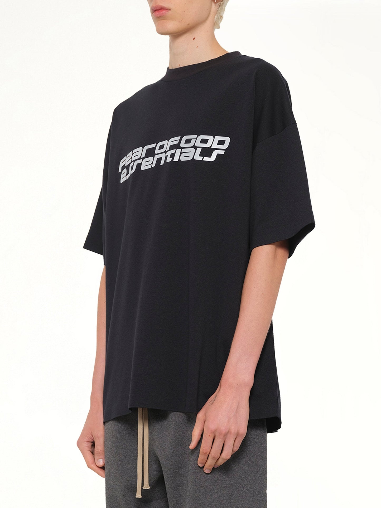 FEAR OF GOD ESSENTIALS 90's Short Sleeve T-Shirt (Black)