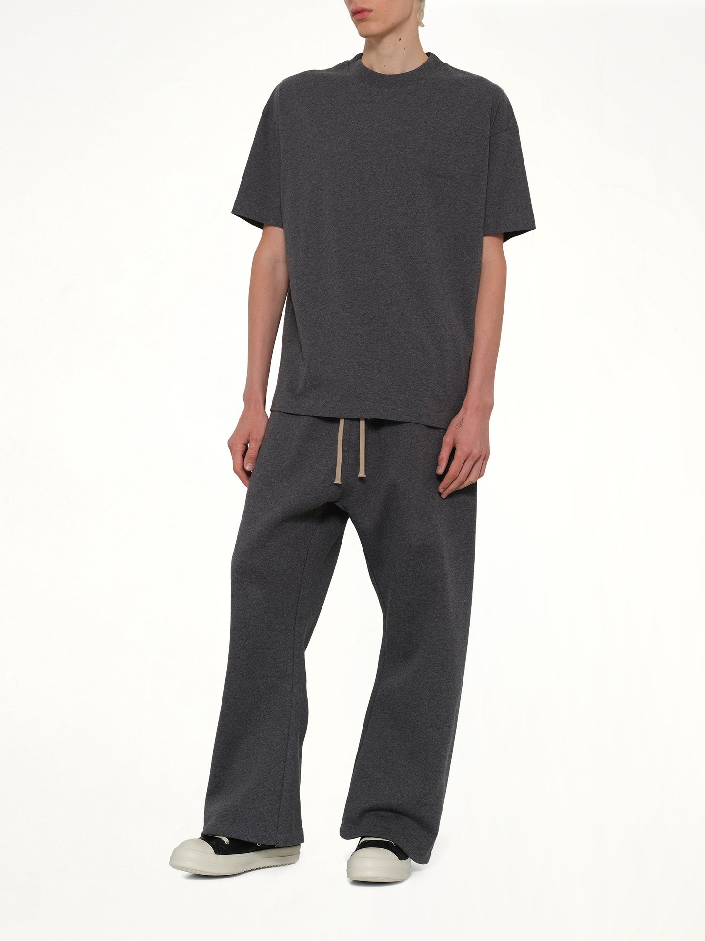 FEAR OF GOD ESSENTIALS Classic Short Sleeve T-Shirt (Charcoal Heather)