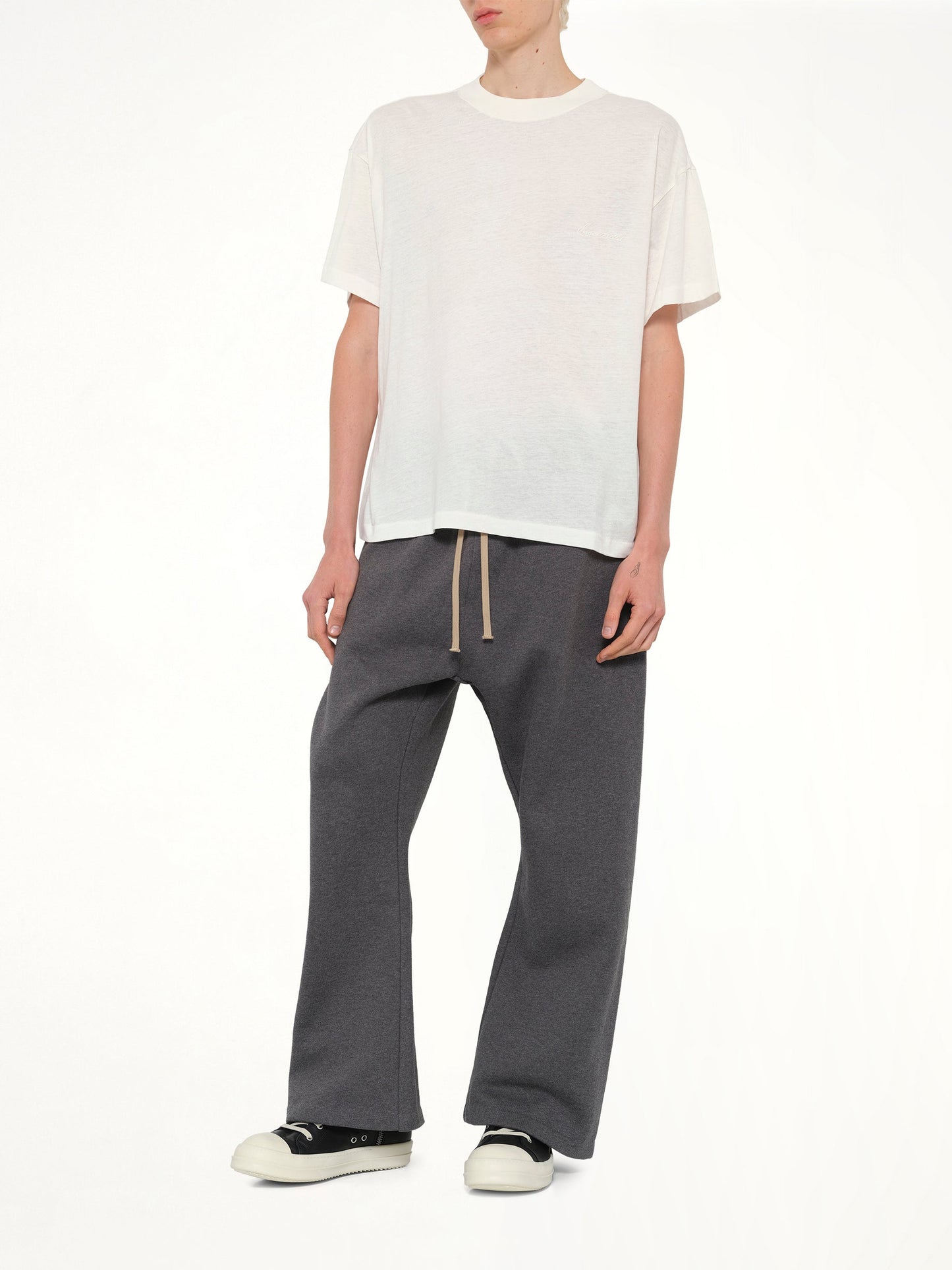 FEAR OF GOD ESSENTIALS Essential T-Shirt (Ivory)