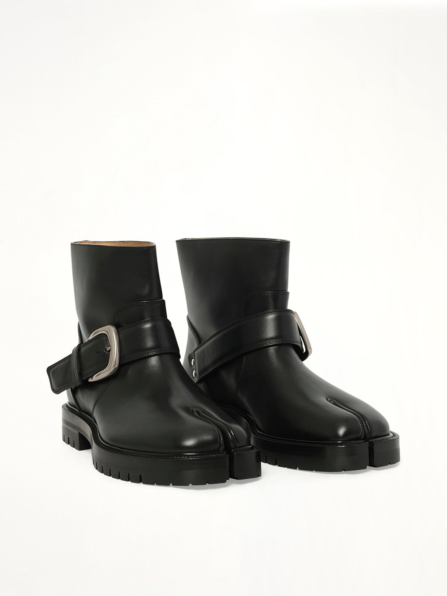 MAISON MARGIELA Tabi County Buckle Ankle Boots (Black)