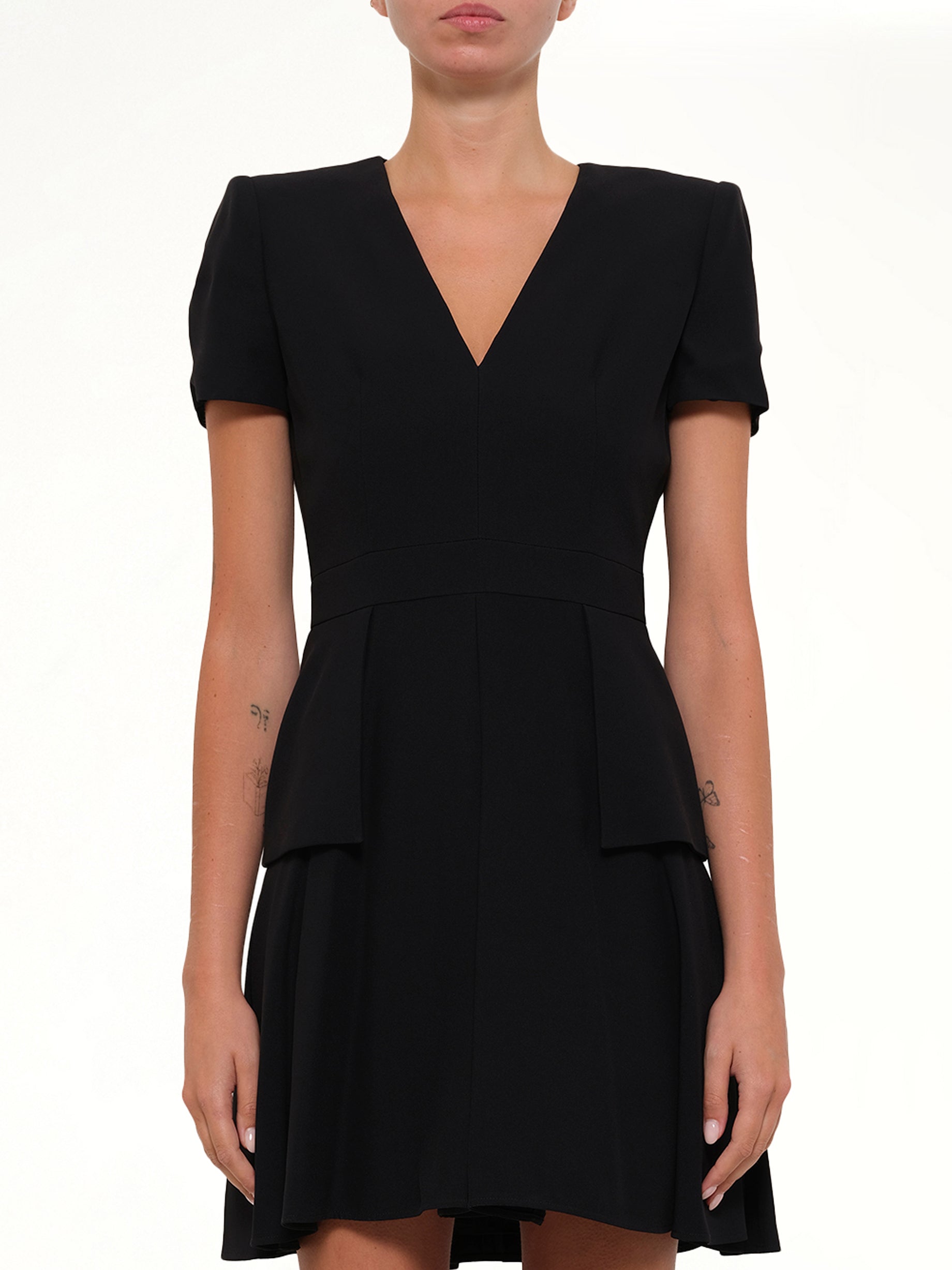 Image of Dresses. Productname: Amq Leaf Crepe Dress in Black colour by brand - ALEXANDER MCQUEEN