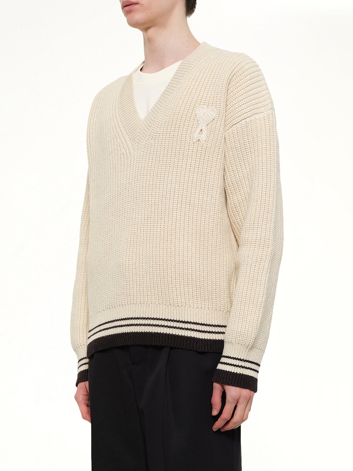 PARIS Ami De Coeur V Neck College Sweater (White)