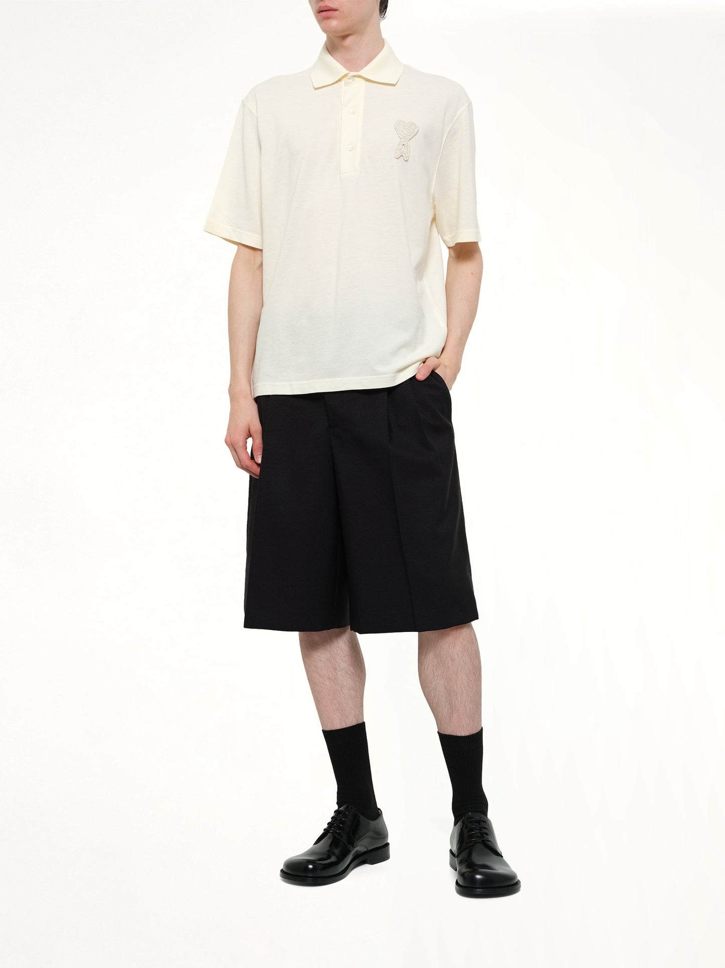 AMI PARIS Low Waist Wide Bermuda Shorts (Black)