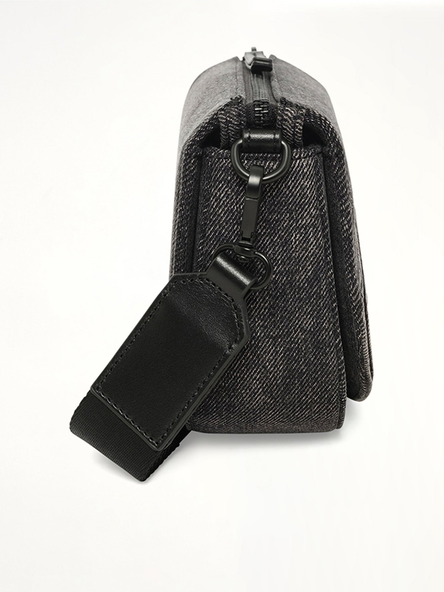 DIESEL 1DR Camera Bag (Black)