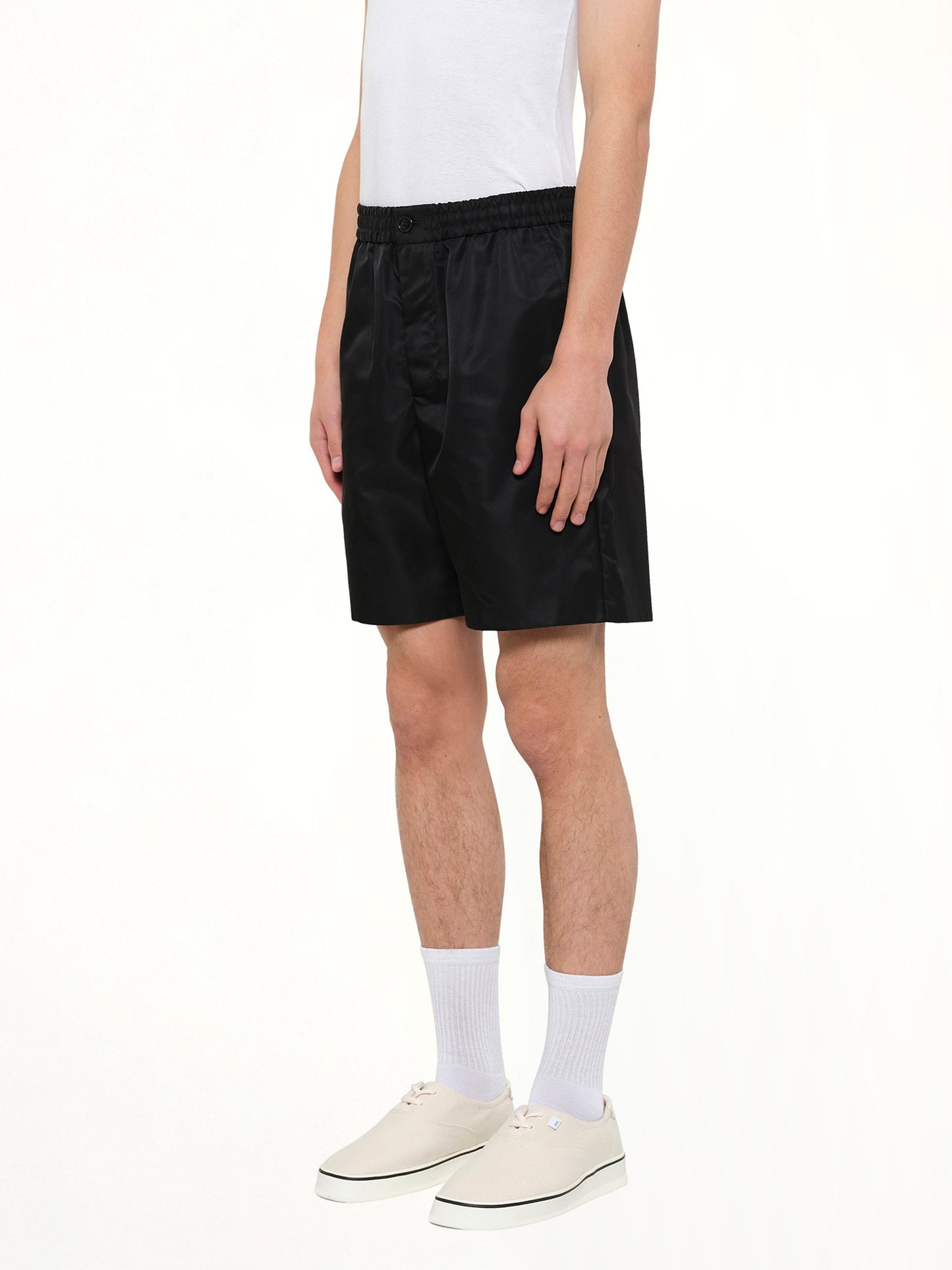 PARIS Ami De Coeur Stud Shorts (Black)