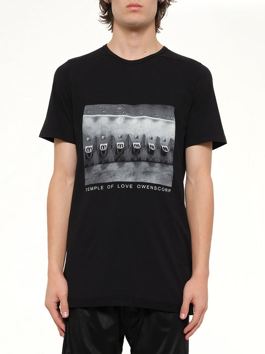 Image of a model wearing Tops. Product name - Urinal Level T in Black colour by brand - RICK OWENS DRKSHDW