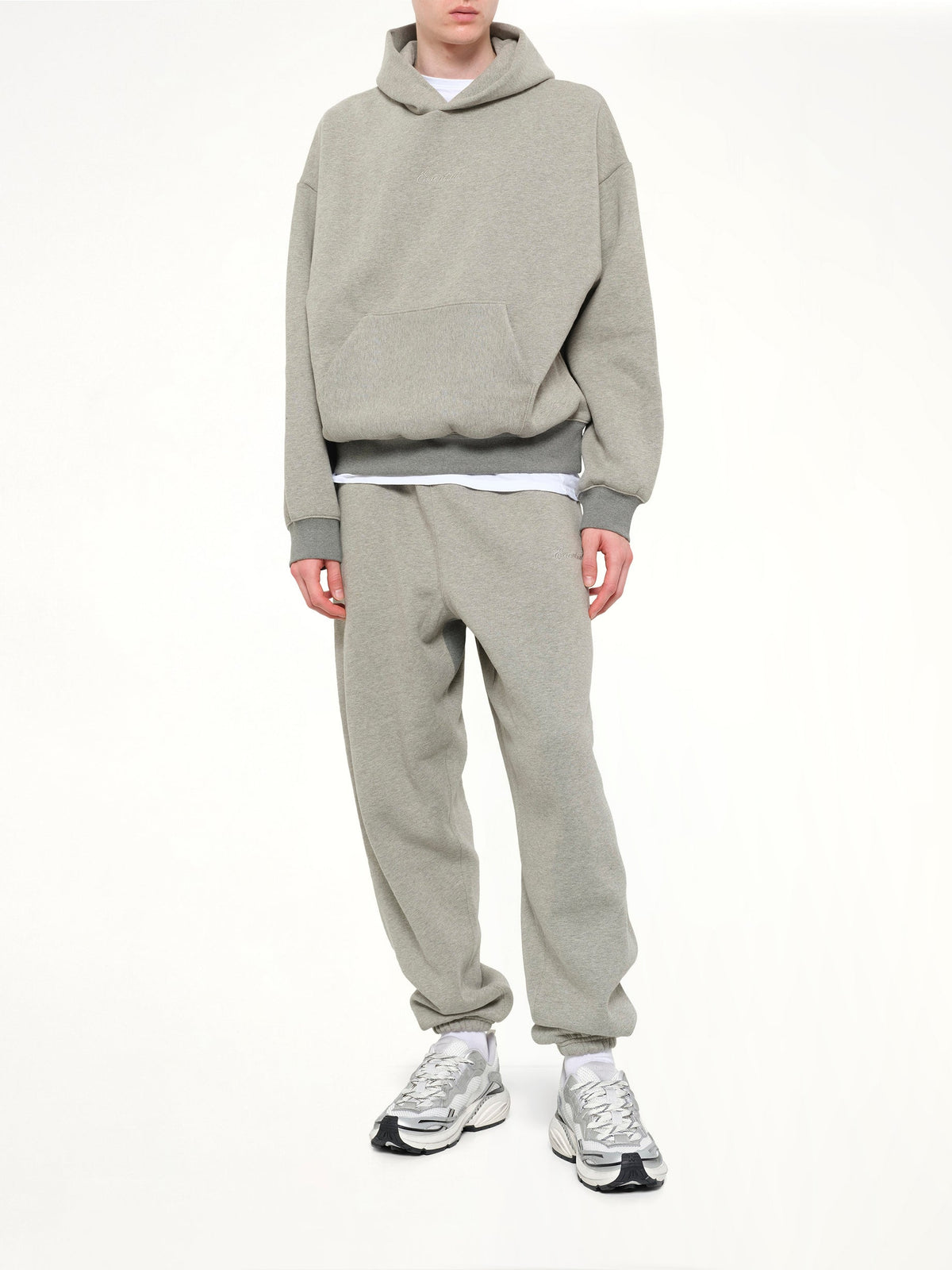 FEAR OF GOD ESSENTIALS Signature Classic Hoodie (Grey)