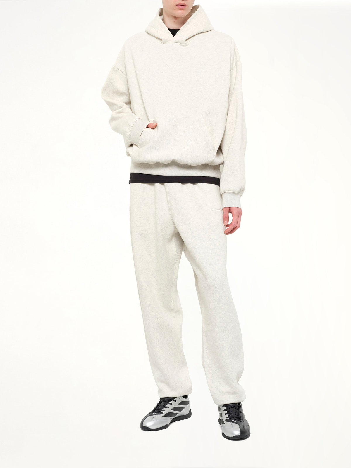 FEAR OF GOD ESSENTIALS Signature Classic Hoodie (White)
