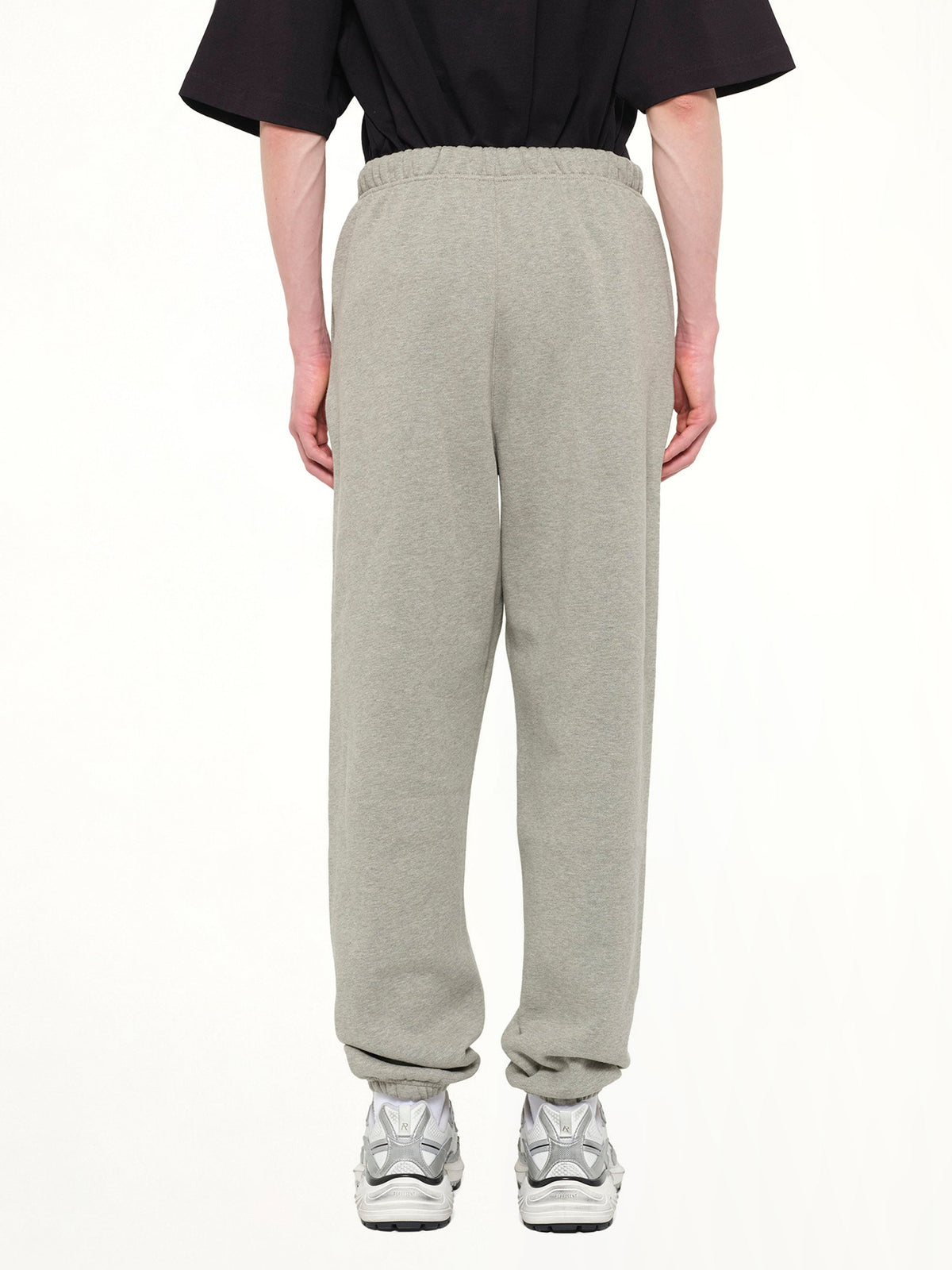FEAR OF GOD ESSENTIALS Signature Classic Sweatpant (Grey)