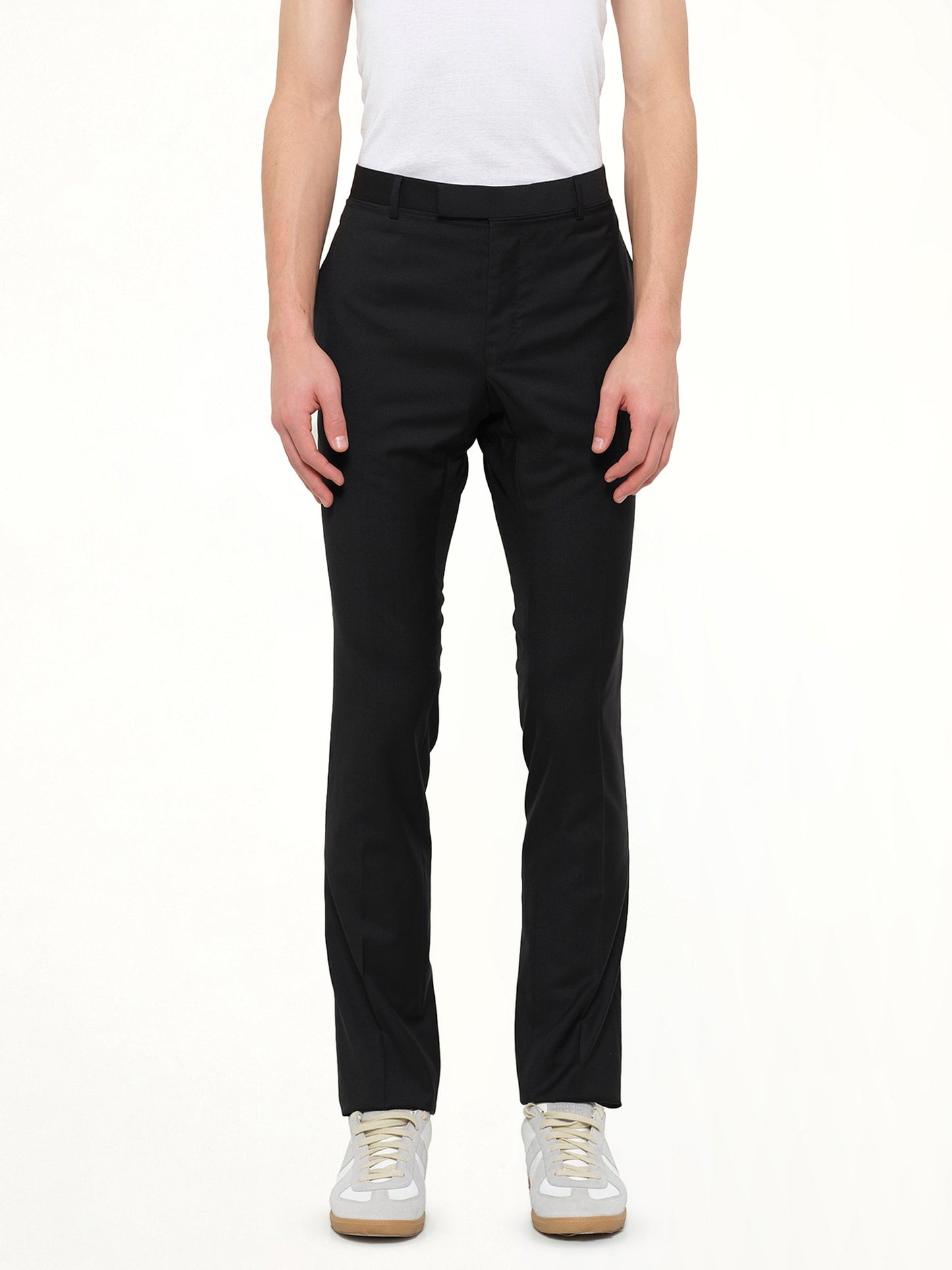 Image of a model wearing Pants. Product name - D8 Skinny Pant in Black colour by brand - LANVIN